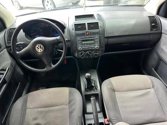 VOLKSWAGEN POLO 1.6 MI 8V FLEX 4P MANUAL VOLKSWAGEN POLO 1.6 MI 8V FLEX 4P MANUAL